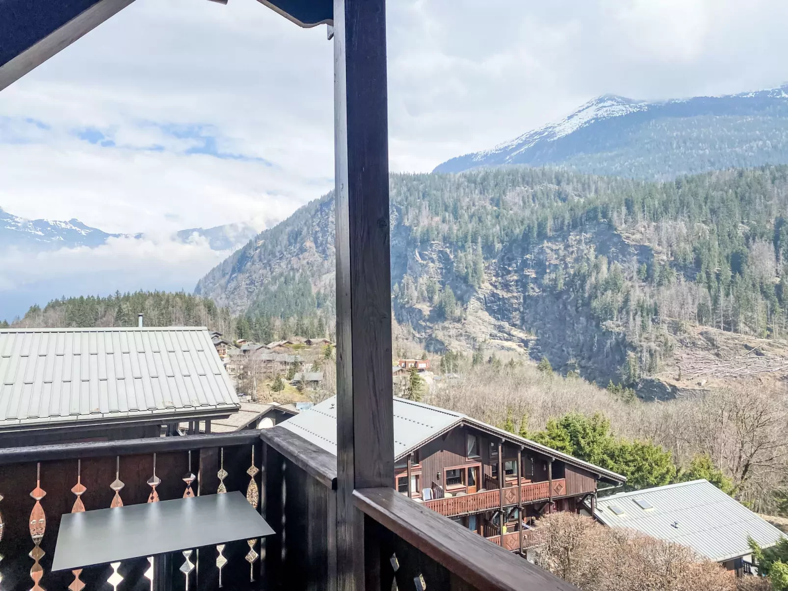 Les Grands Balcons-Buiten