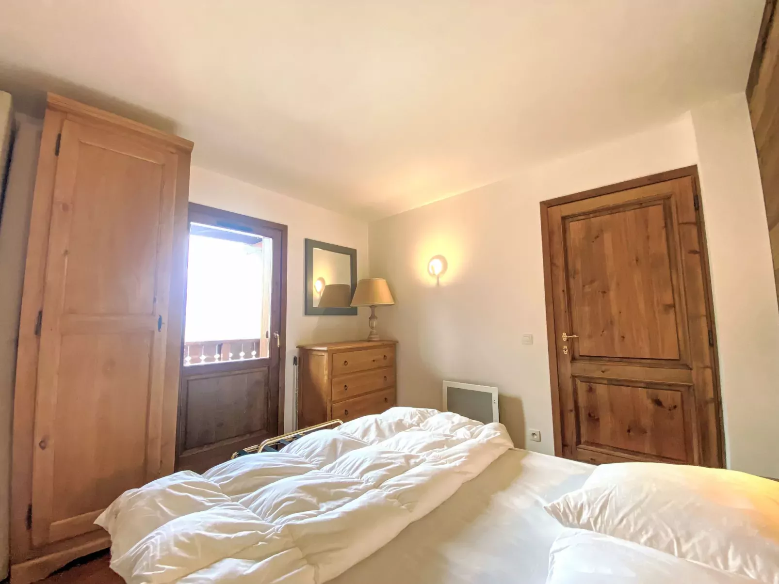 Les Grands Balcons-Binnen