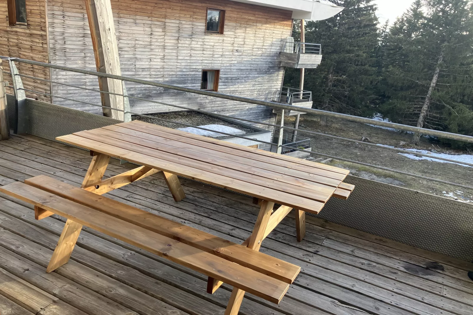 V du Bachat JOUBARBES A N°15 - ST6-Terrasbalkon
