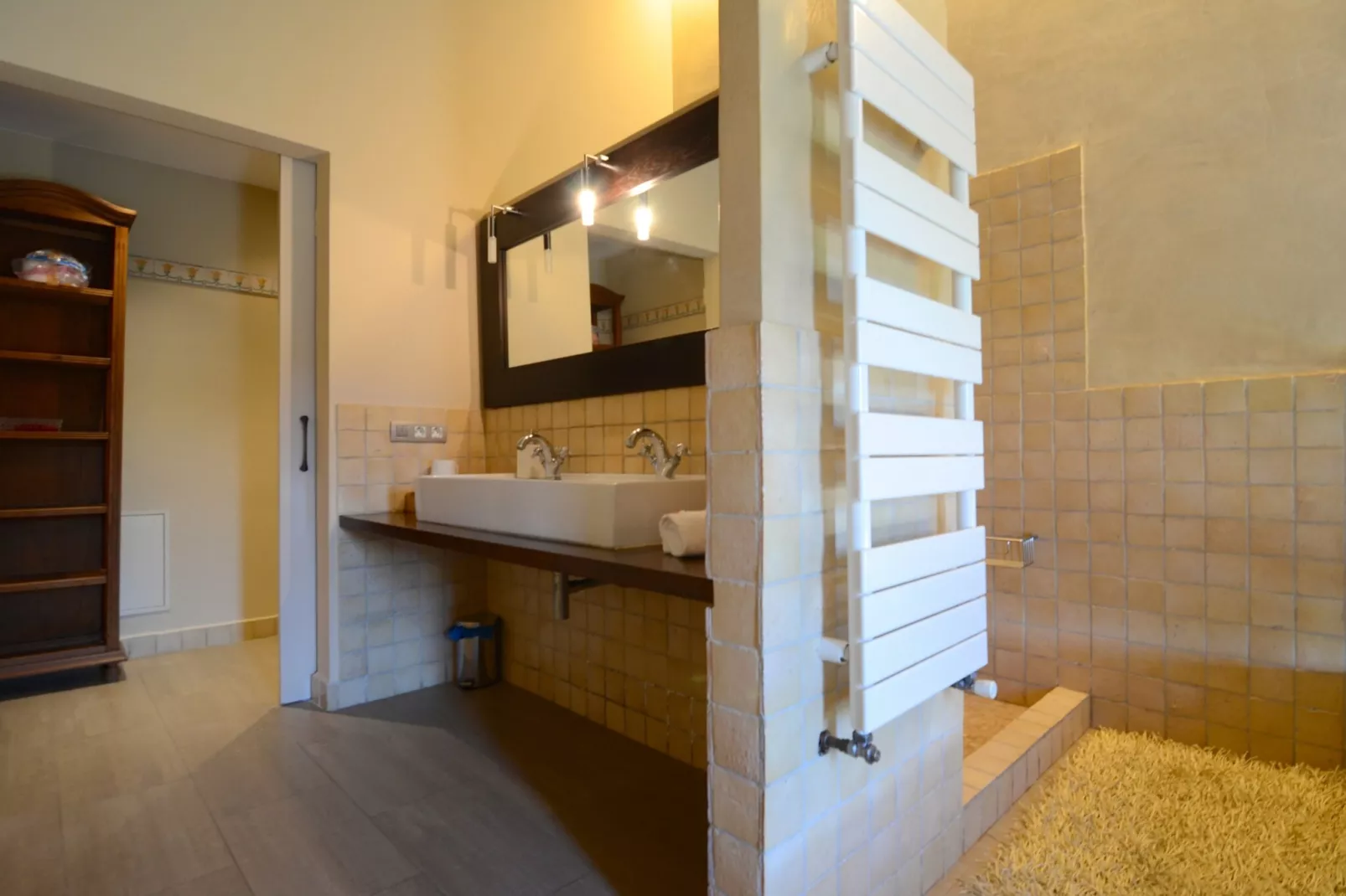 VILLA BRUGUERES BEGUR-Badkamer