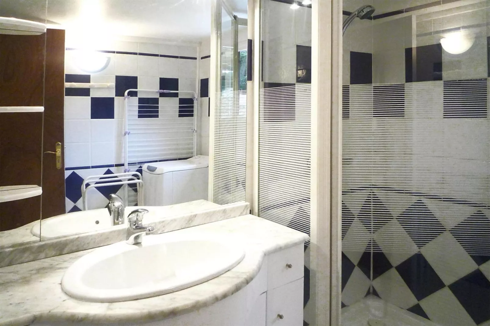Holiday home Denneville-Badkamer