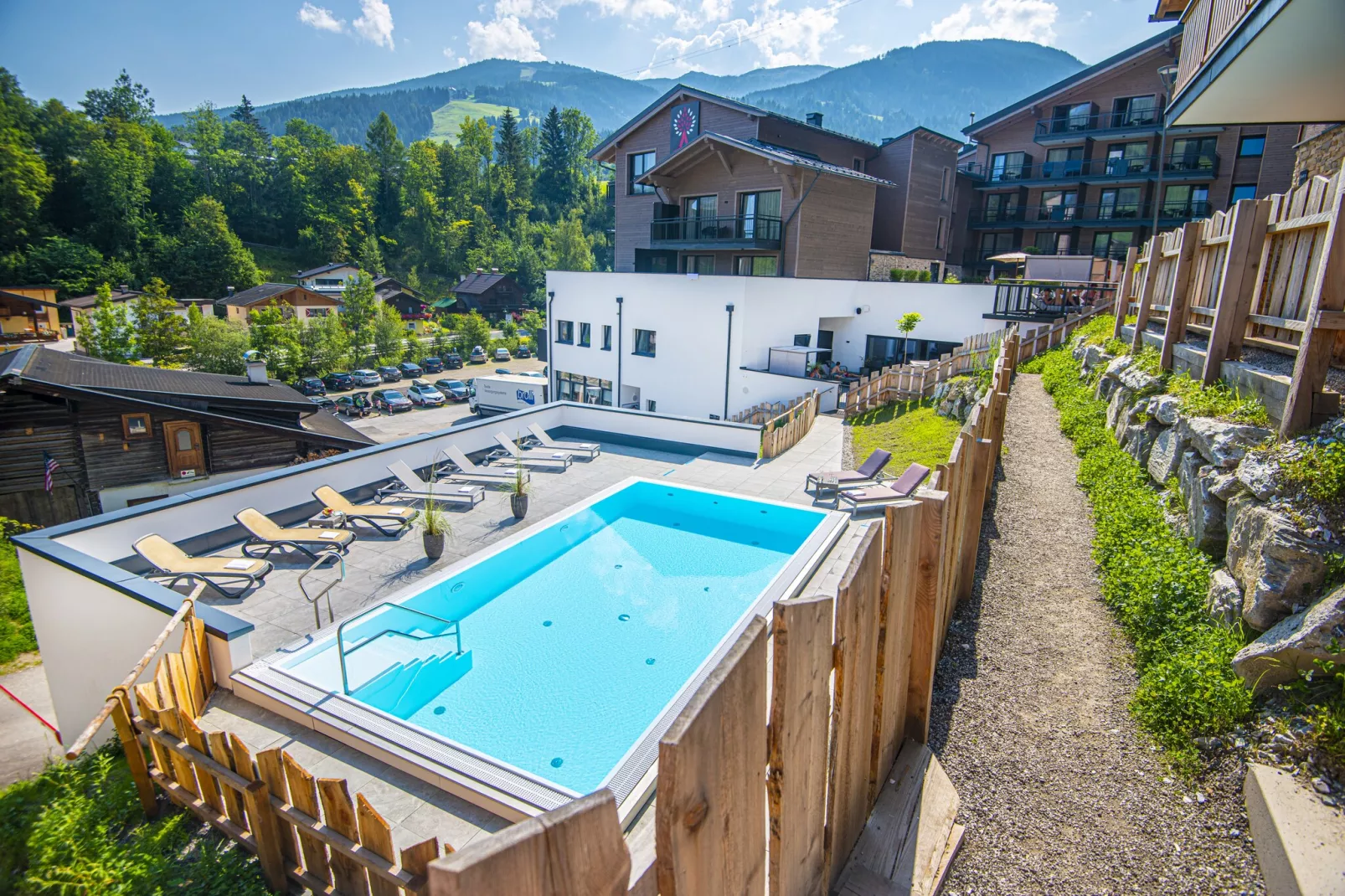 GA3P Alpenleben Apartments-Zwembad