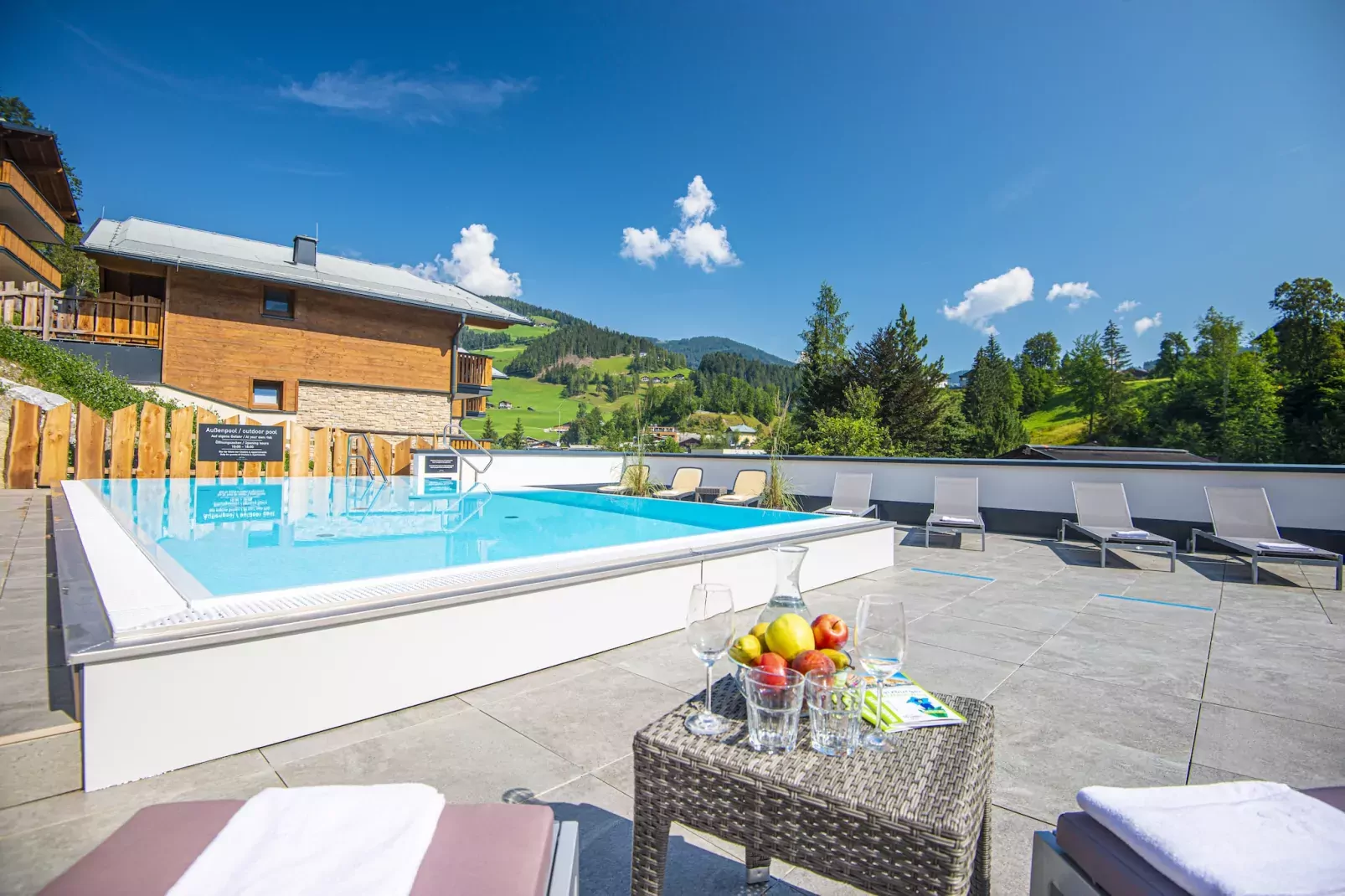Superior Chalet-Zwembad