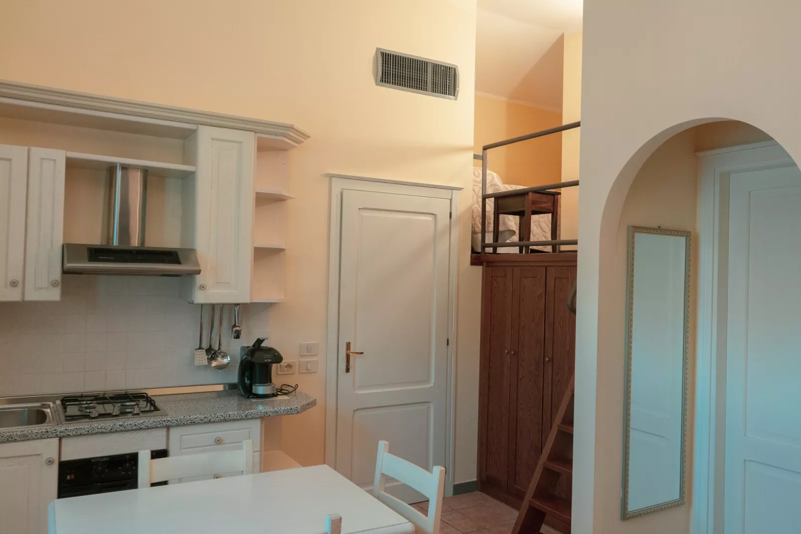 Assisi 4 pax-Eetkamer