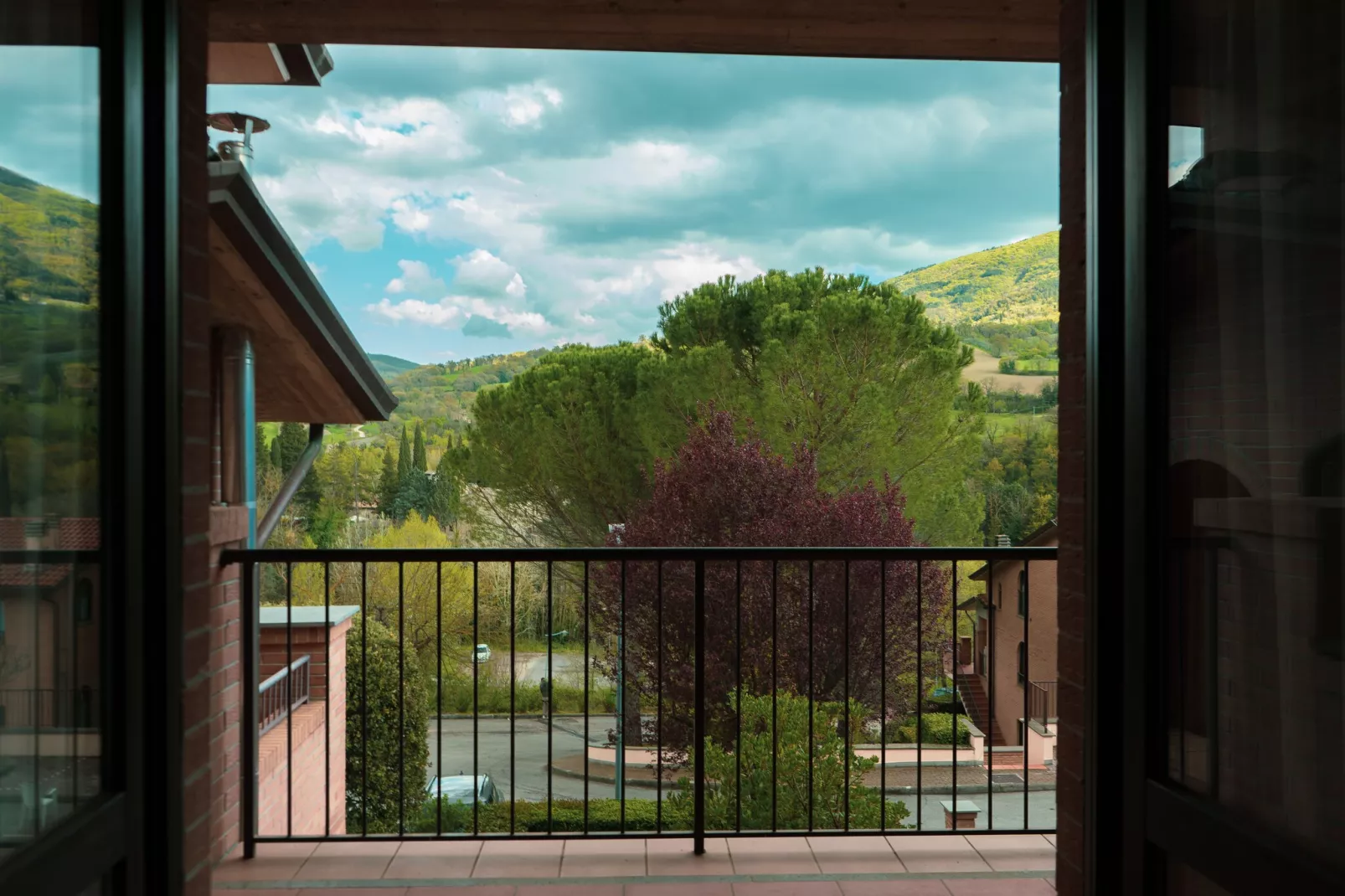 Assisi 4 pax-Uitzicht zomer