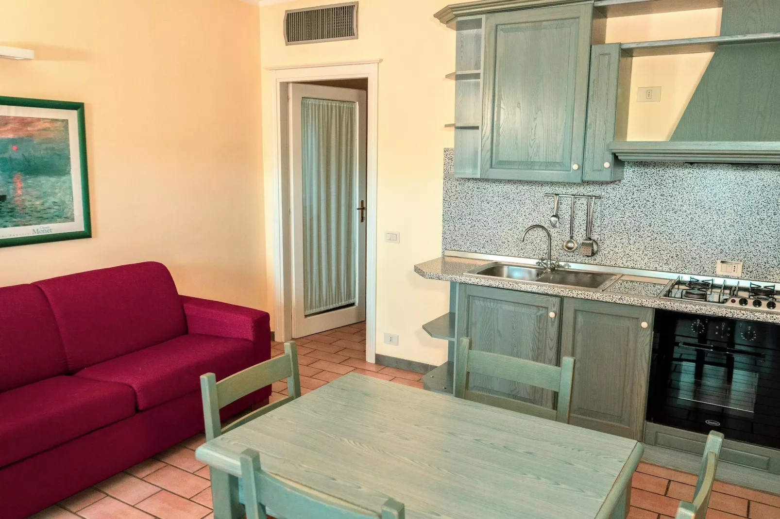 Assisi 4 pax-Eetkamer