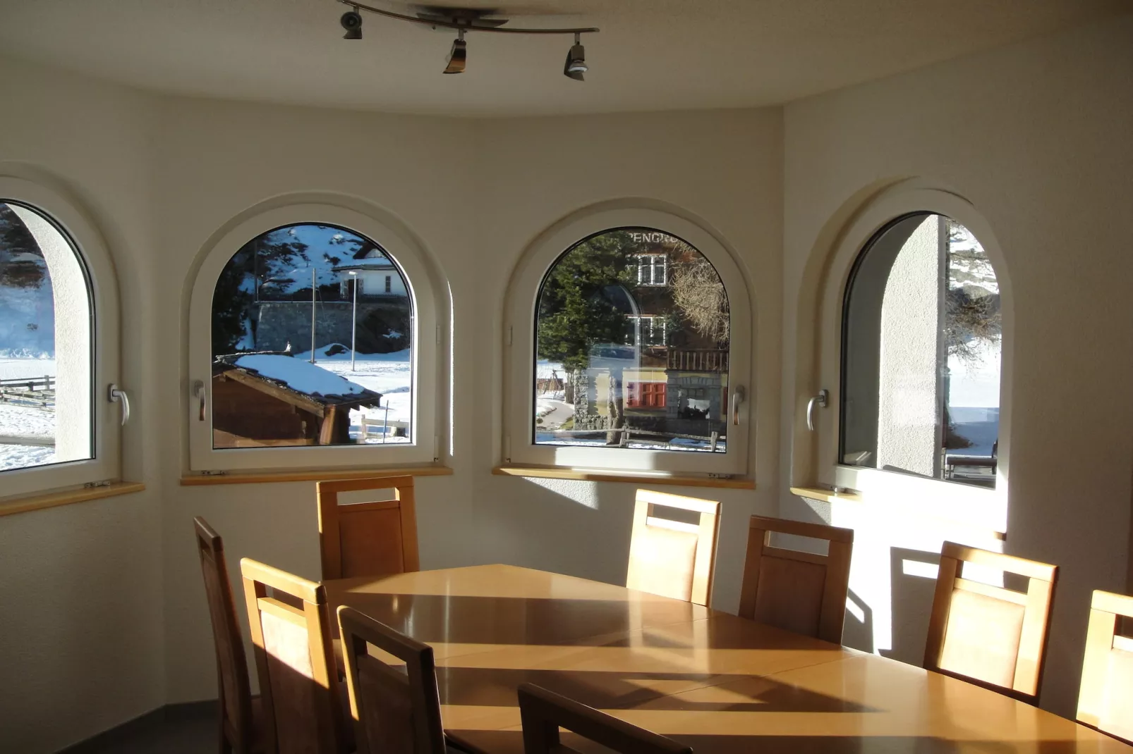 Haus Alpenstern Wohnung Trift-Eetkamer