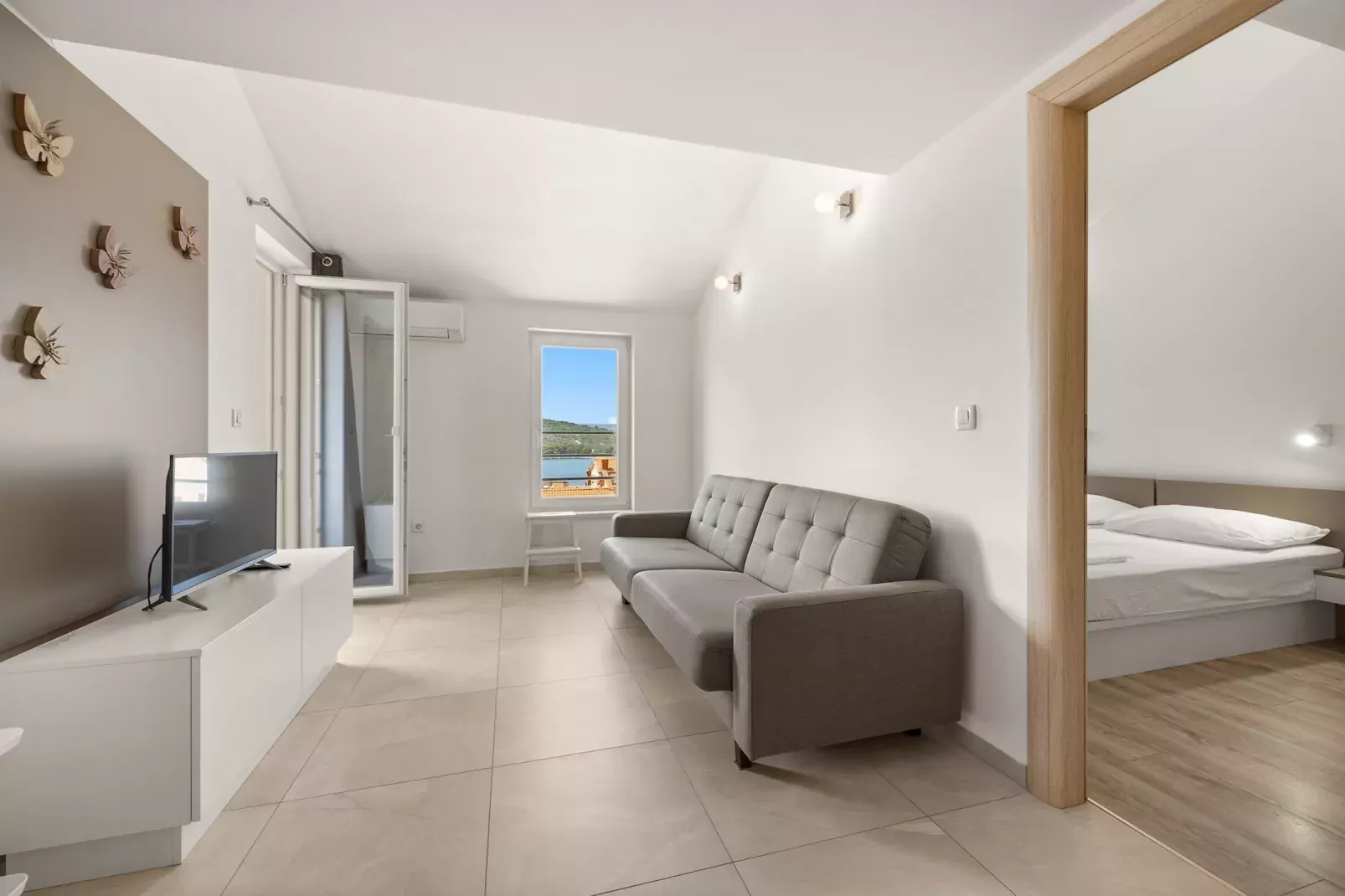 Apartment Paula with Sea View