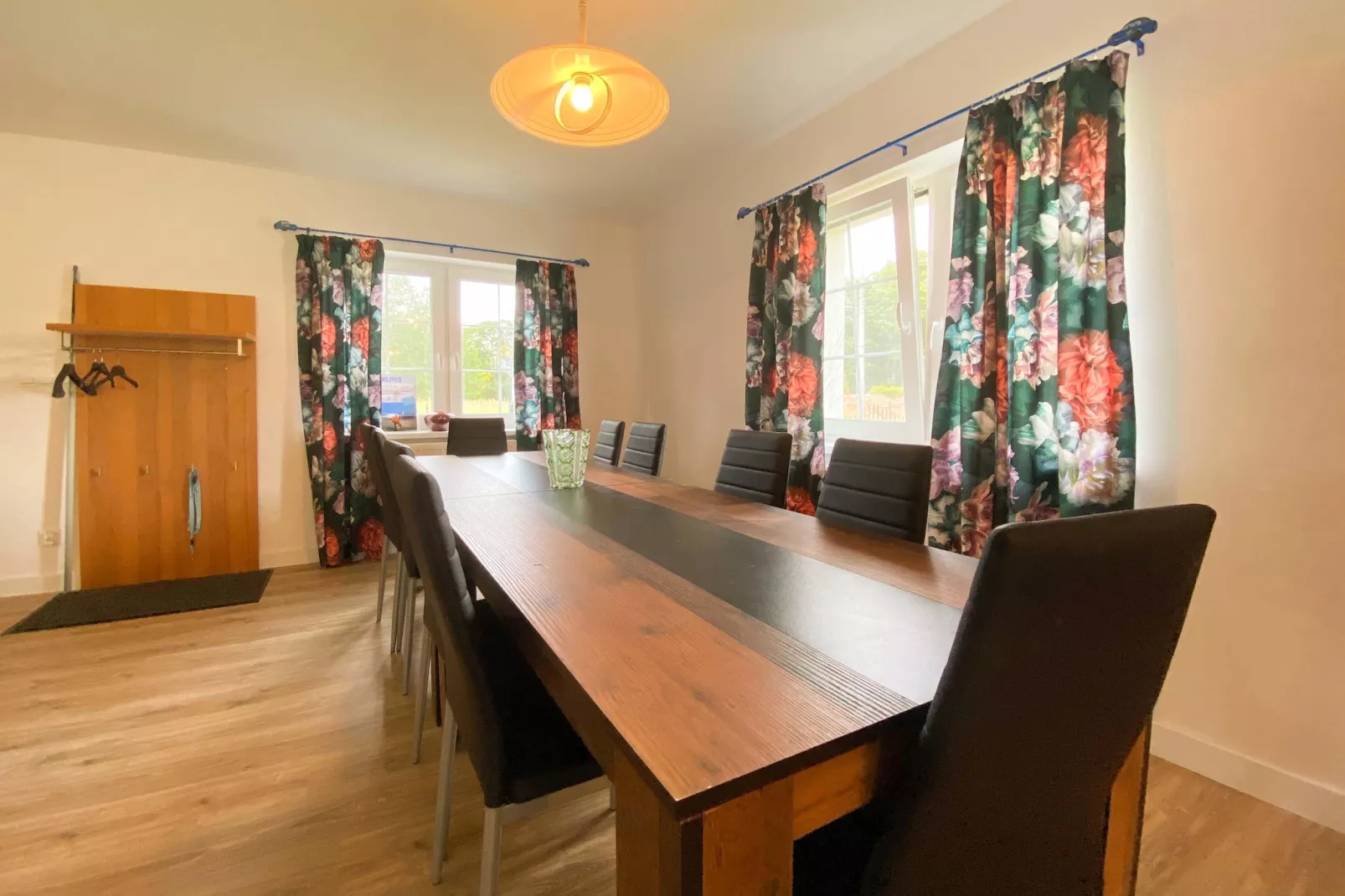 Ferienhaus Kormoran in Nowe Warpno für 10 Personen LUK-Eetkamer