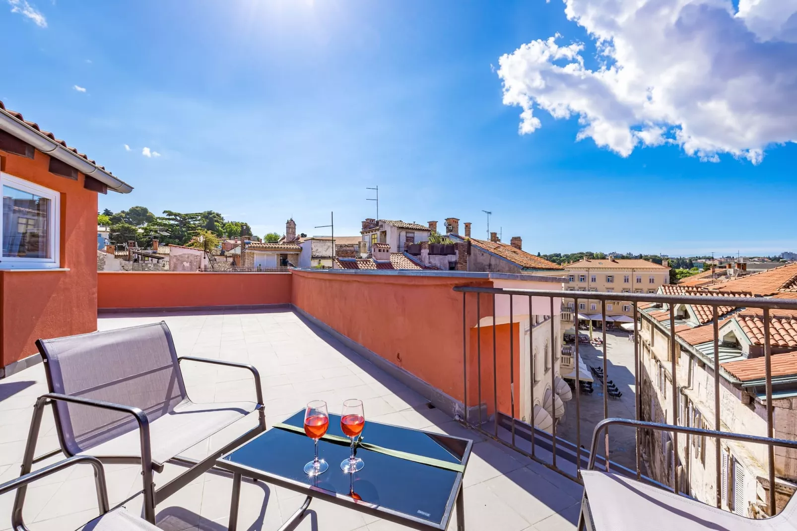 Capitolina Studio Apartment-Terrasbalkon