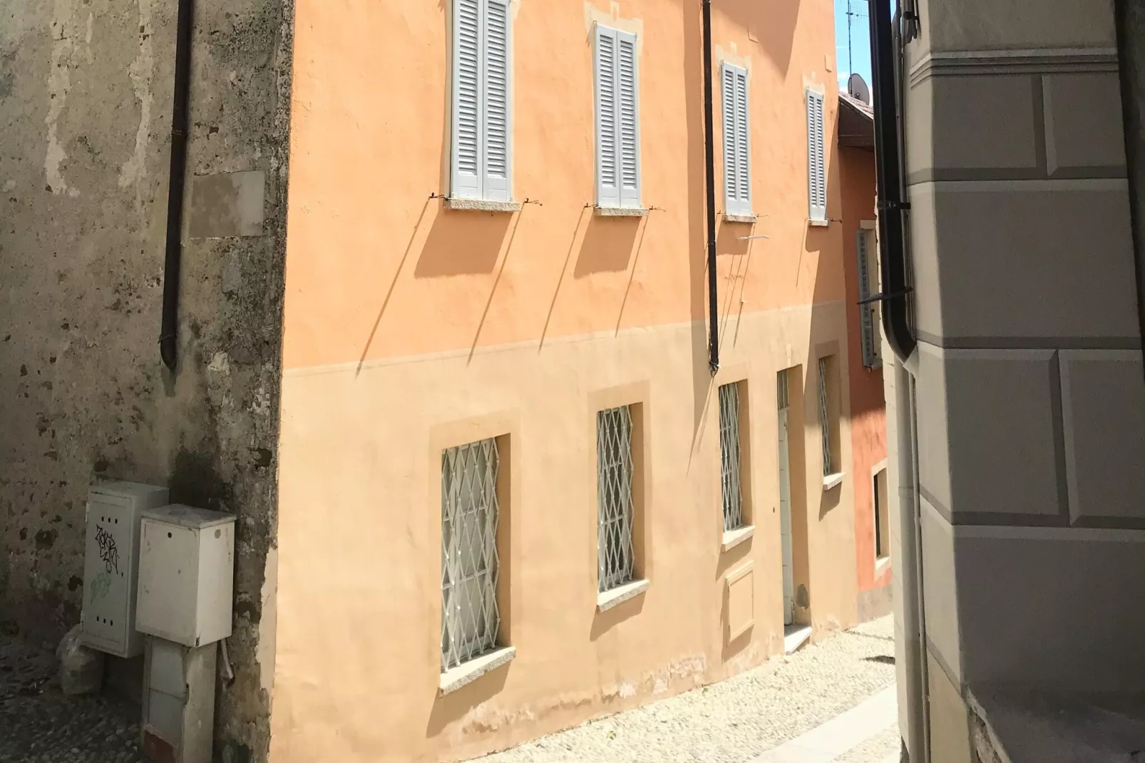 Ai Rronchi - piccolo appartamento con giardino a Cannero-Buitenkant zomer