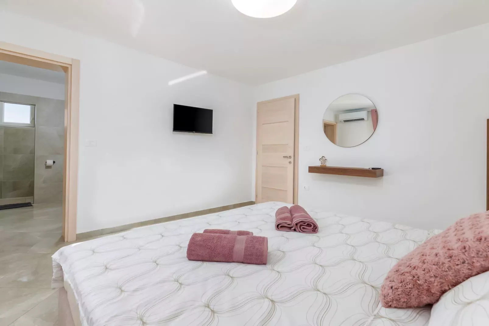 Villa Berg II - Pool, Game Room, Trampoline-Slaapkamer