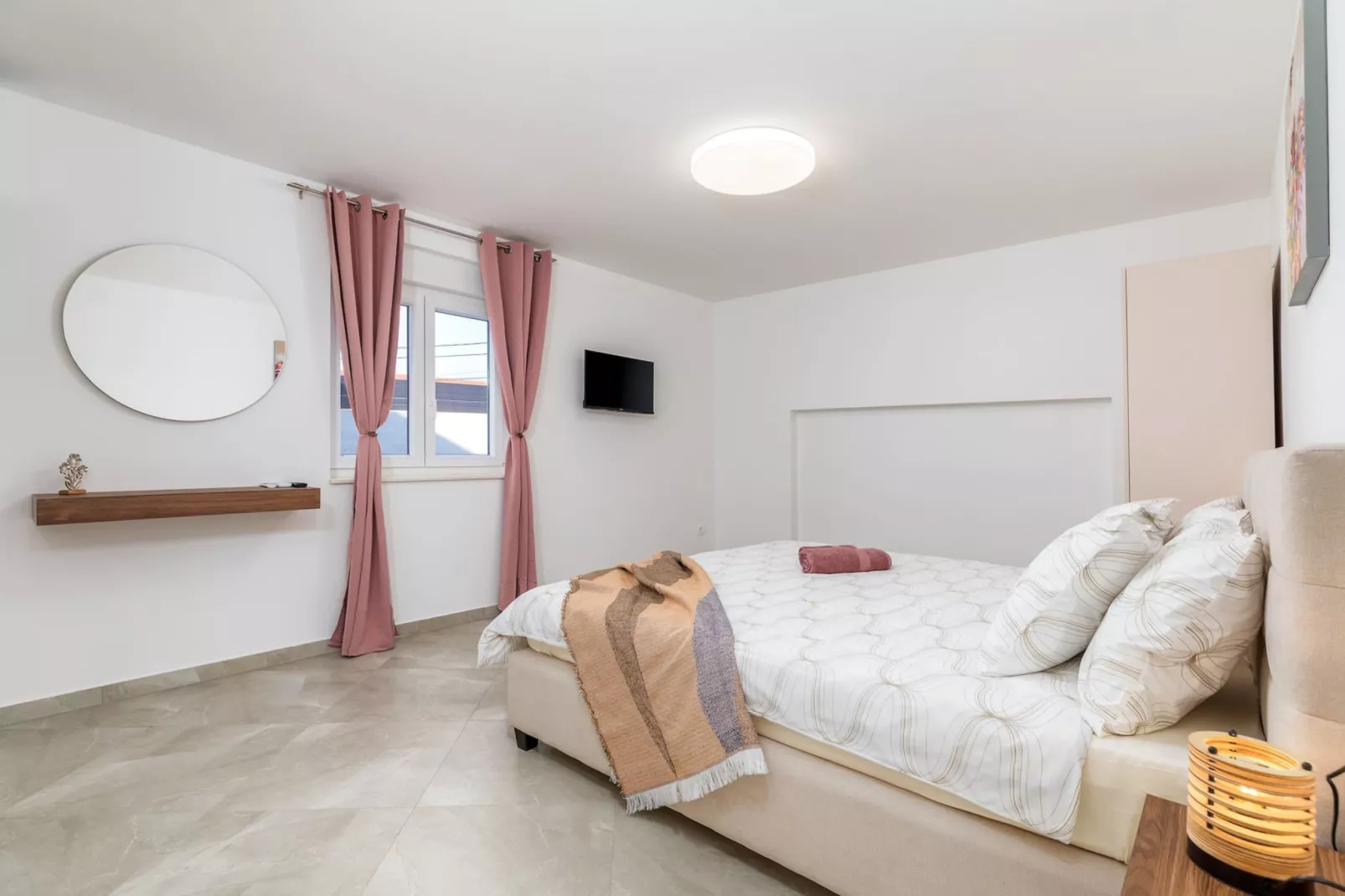 Villa Berg II - Pool, Game Room, Trampoline-Slaapkamer