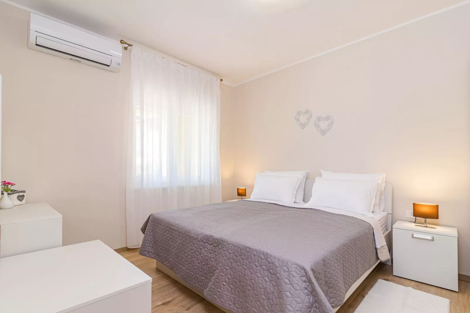 Laurus - Modern, Elegant Apartment (Rosemary)-Slaapkamer