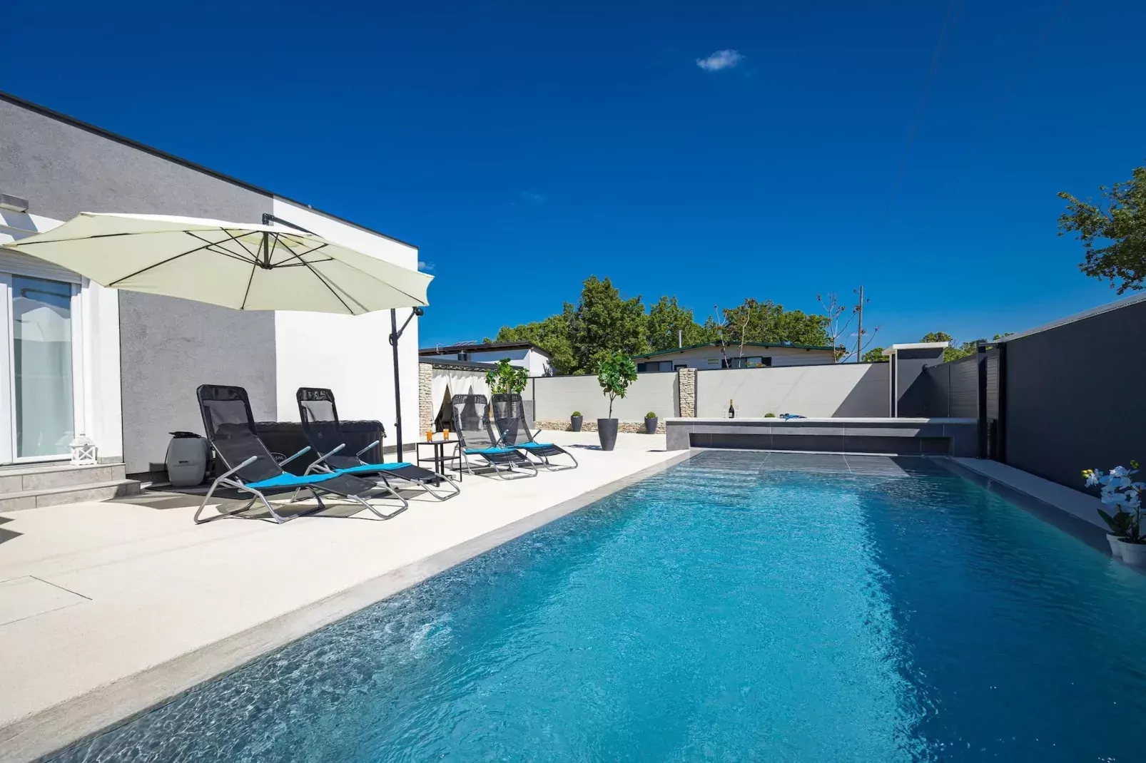 Villa Marsel (4+2) - Private Pool and Jacuzzi