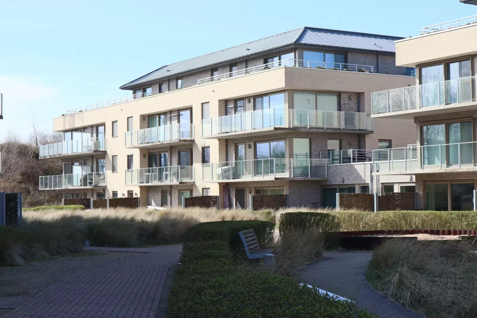 KARTHUIZER B 0004PK-Buitenkant zomer