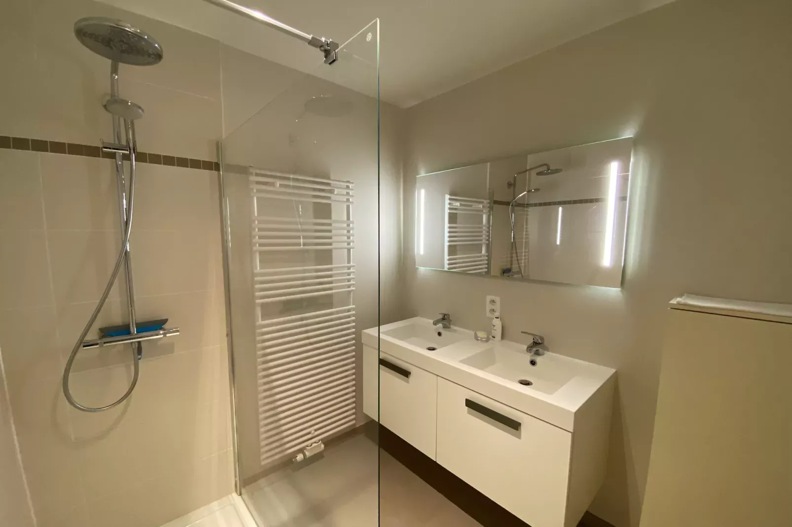 KARTHUIZER B 0004PK-Badkamer