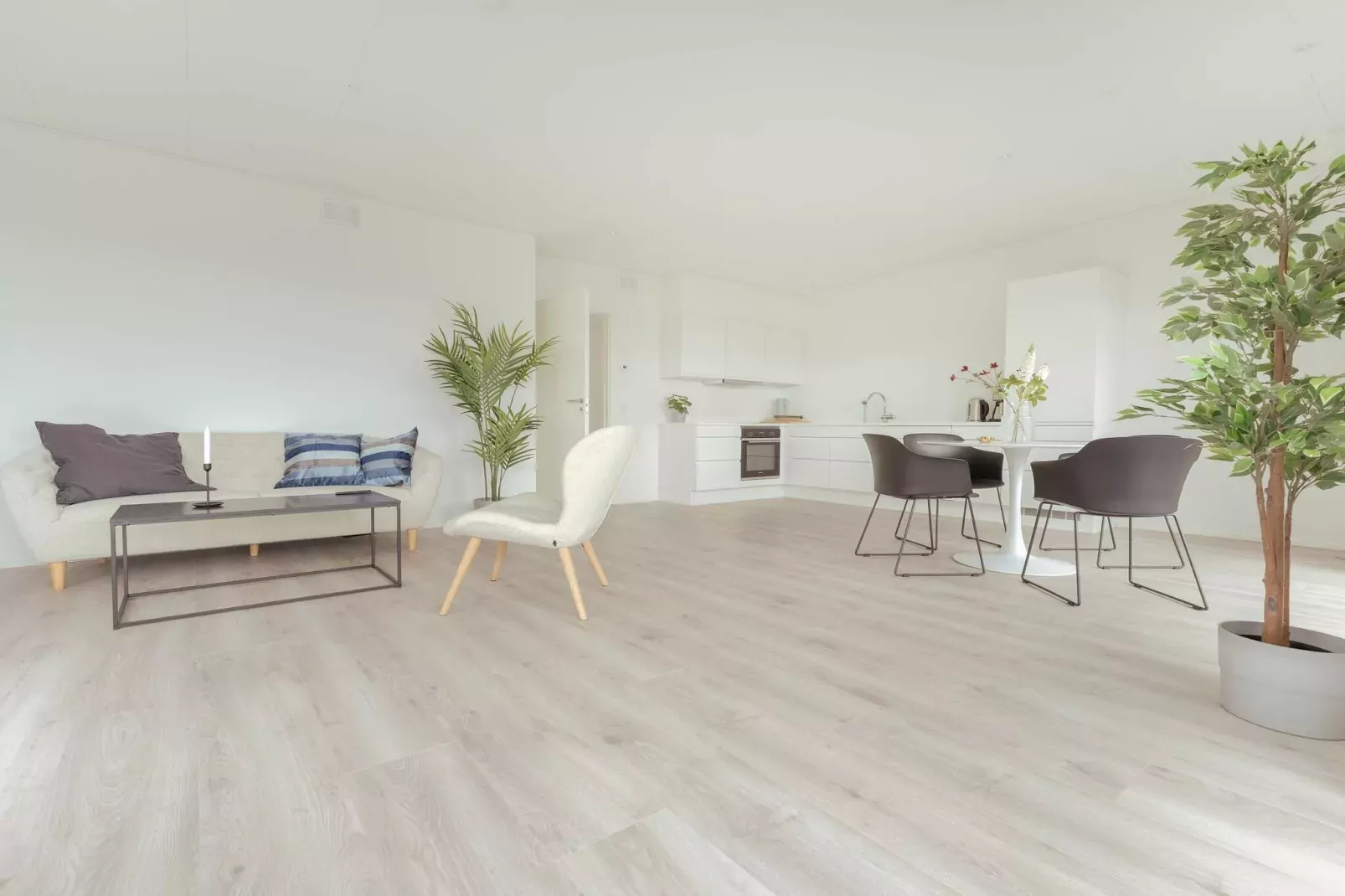 Prachtig appartement met uitzicht op de stad-Binnen