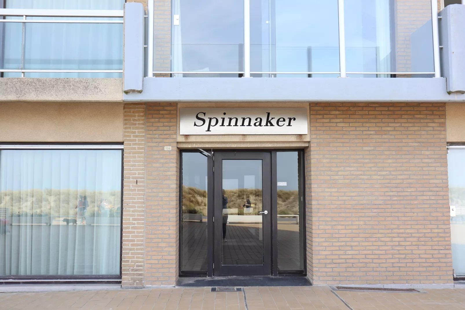 SPINNAKER I 0105GAR-Hal-ontvangst