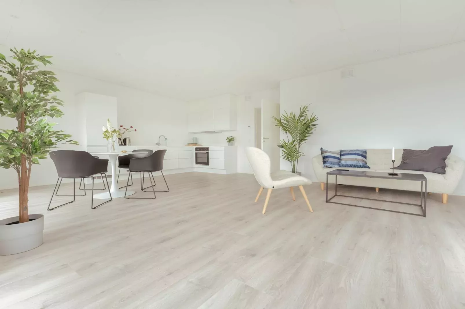 Prachtig appartement met uitzicht op de stad-Binnen
