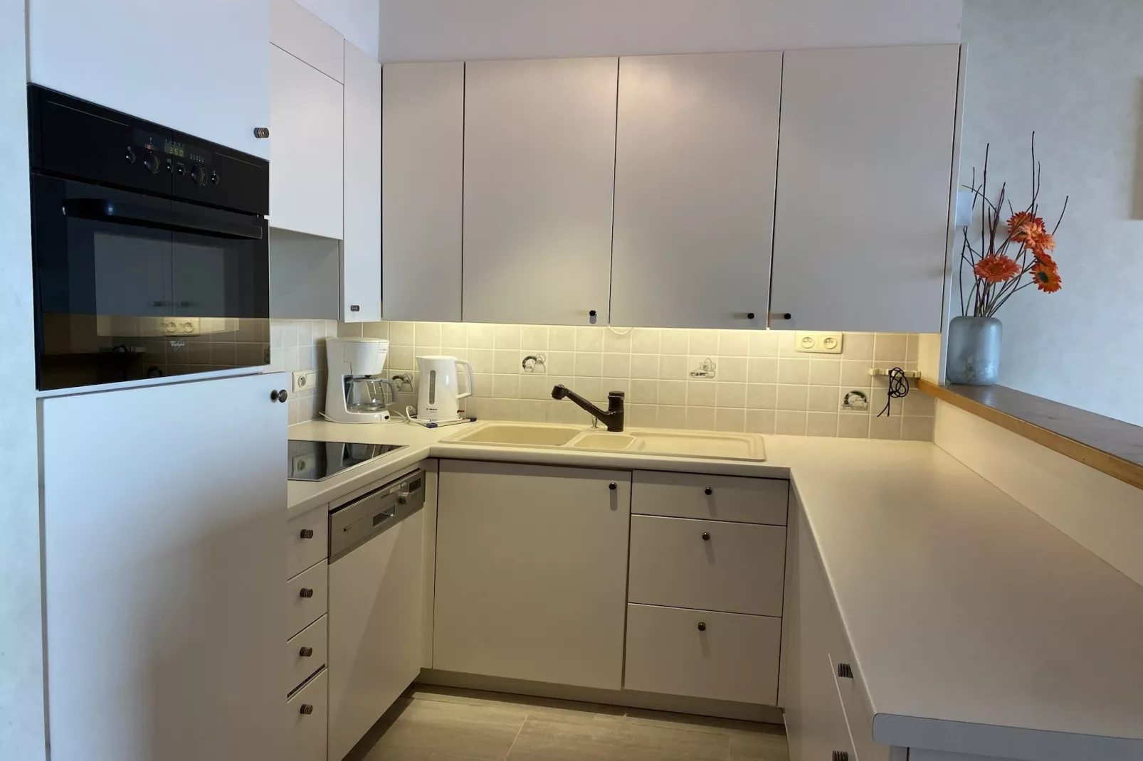 CASINO AB B0701GAR-Keuken