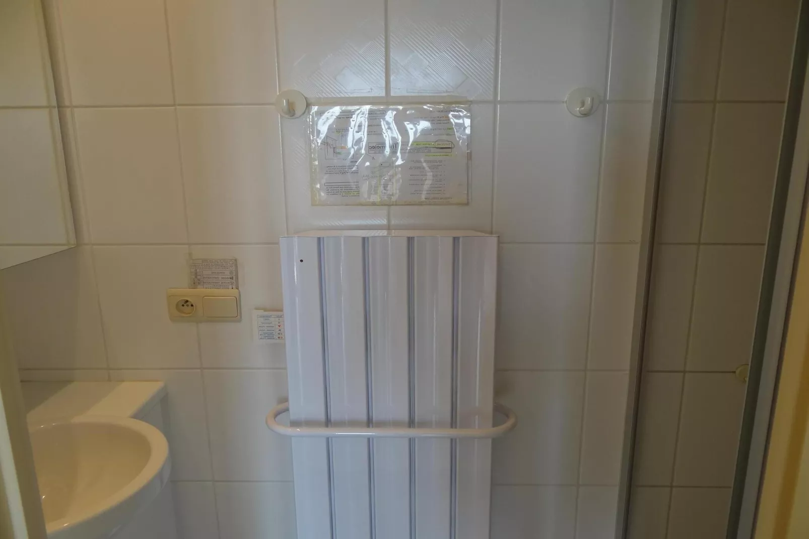 CASINO AB B0701GAR-Badkamer