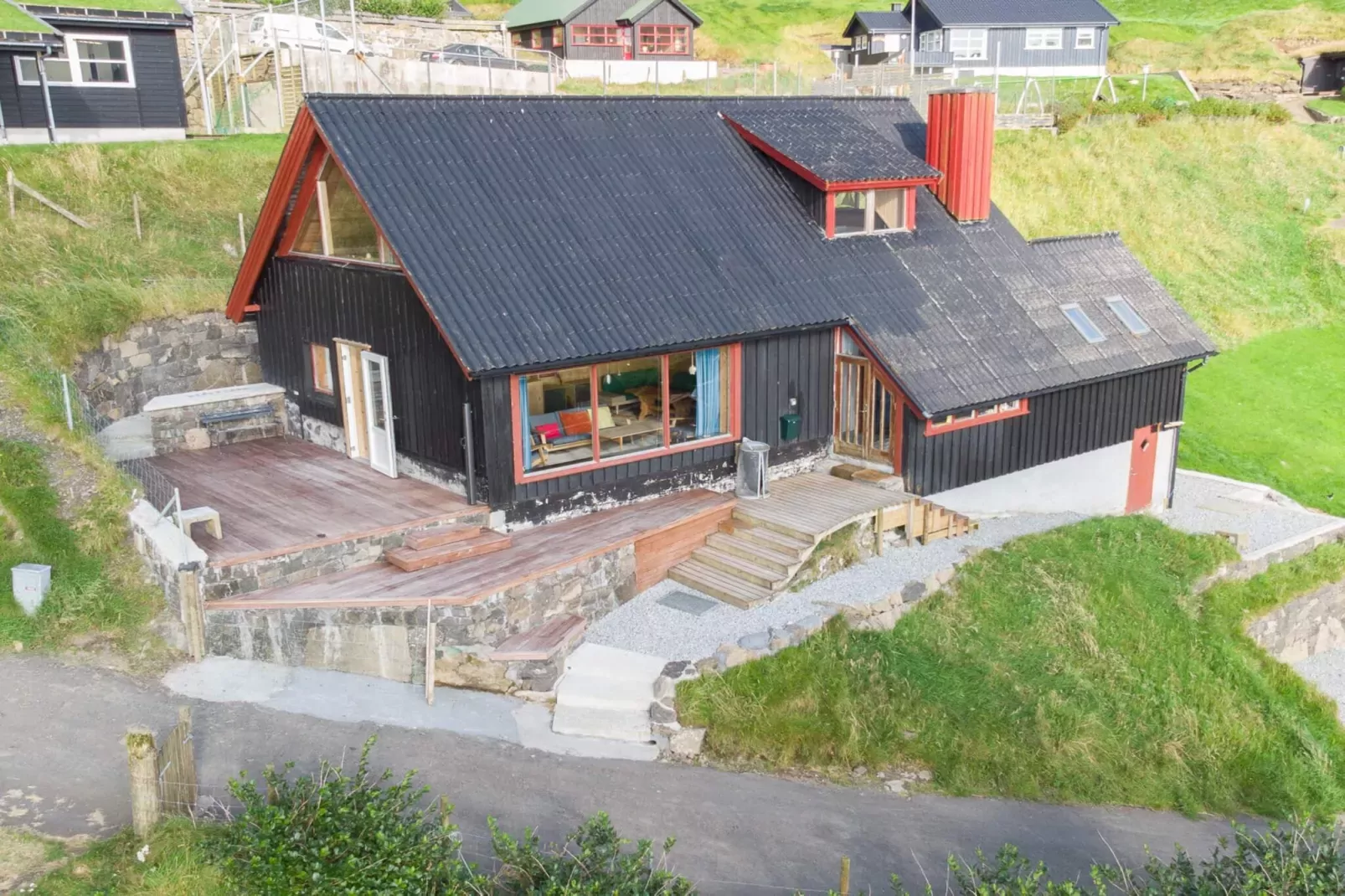 Privéparkeerplaatsen, Hoge Plafonds -- By Traum Ferienwohnungen-Buitenlucht
