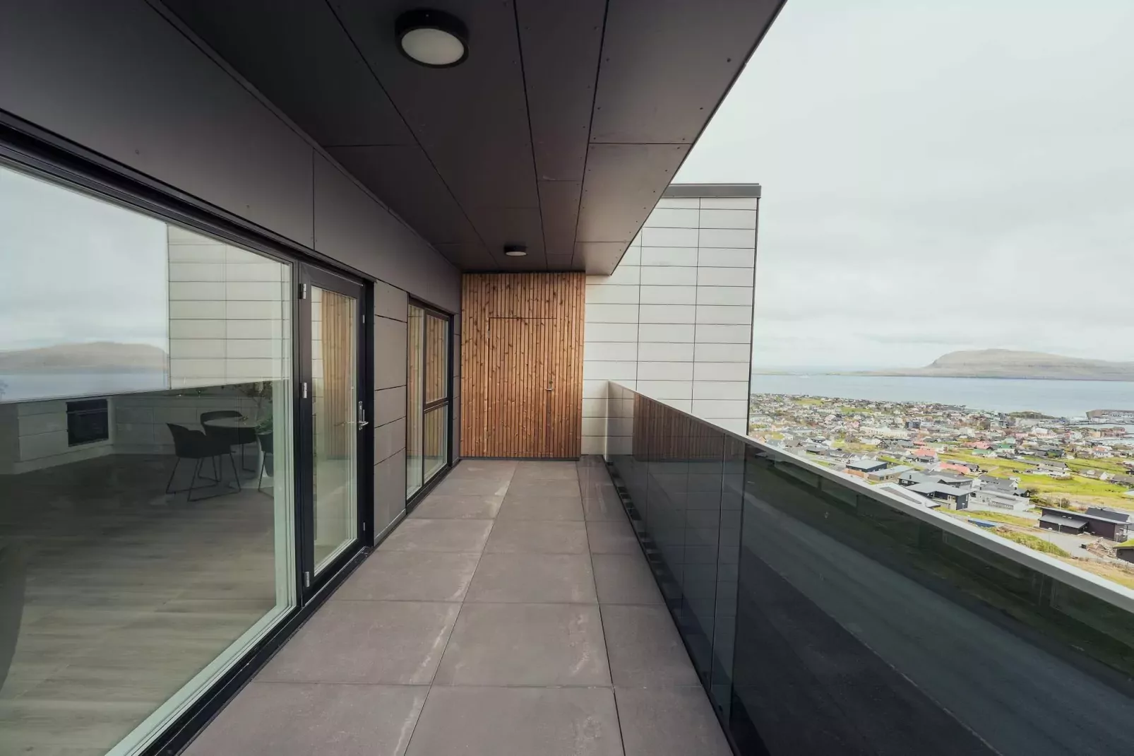 Mooi appartement met uitzicht op zee-Binnen