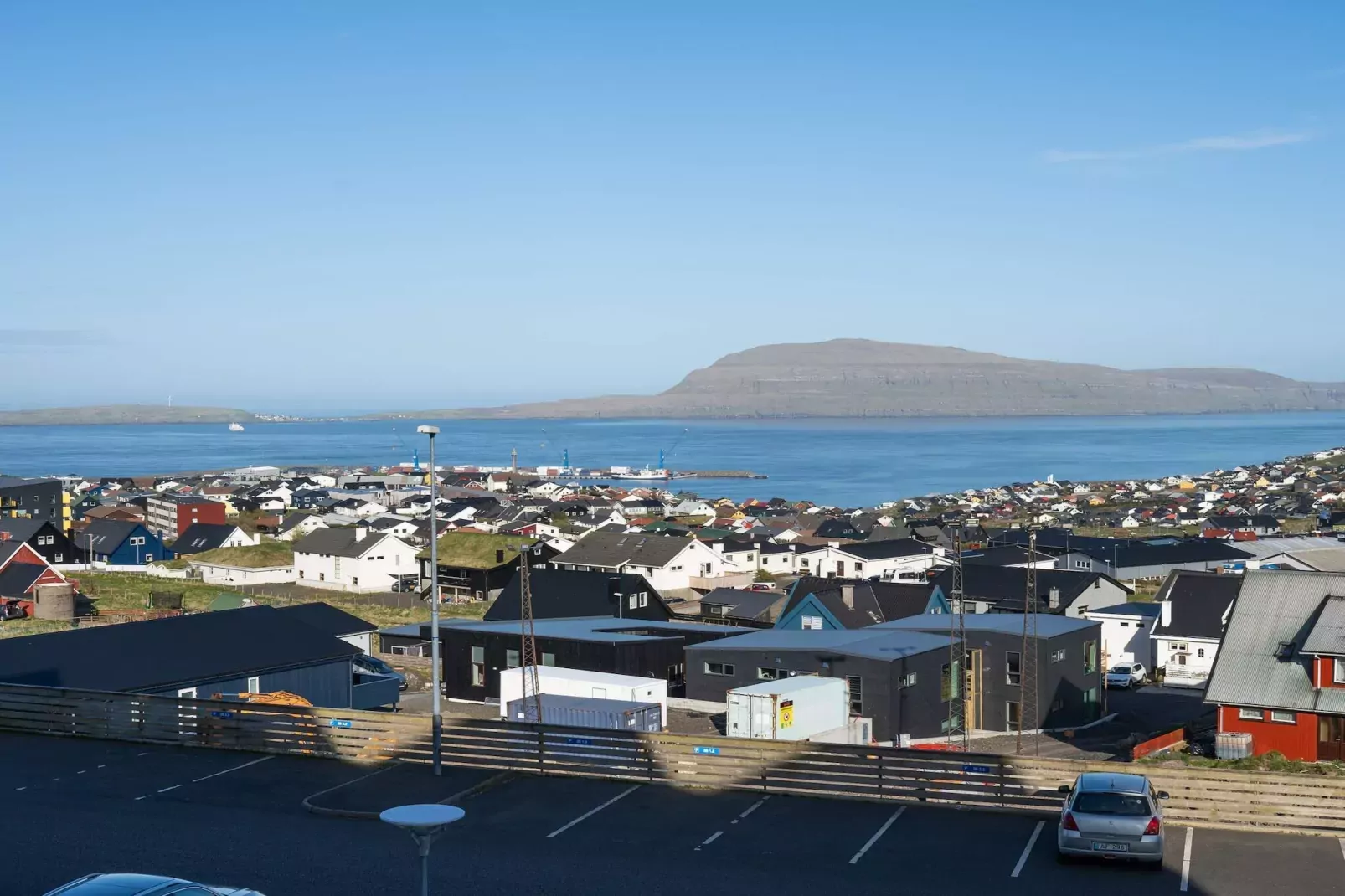 4 sterren vakantie huis in THORSHAVN.-Waterzicht