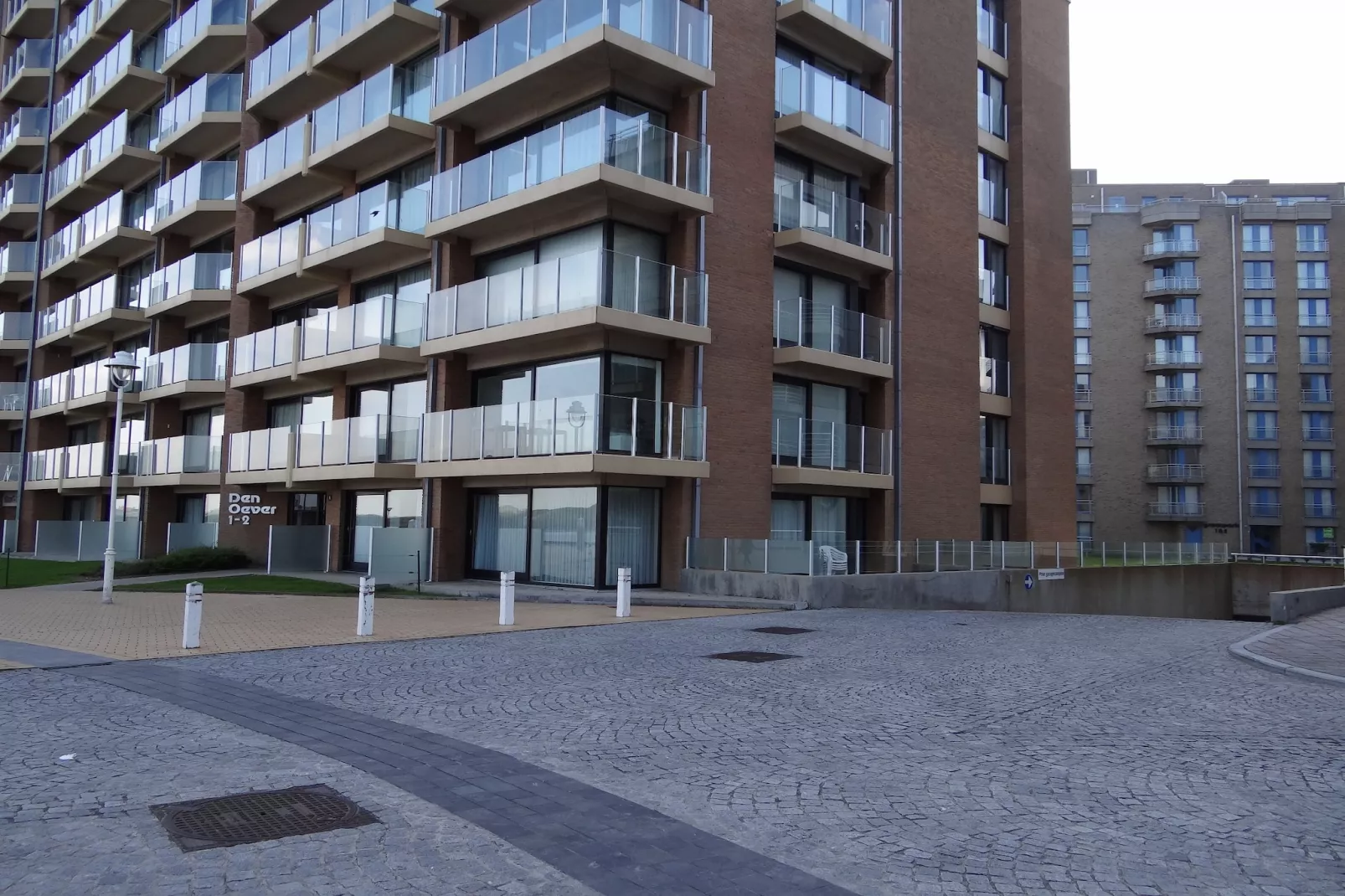 DEN OEVER V 0507GARruim-Buitenkant zomer