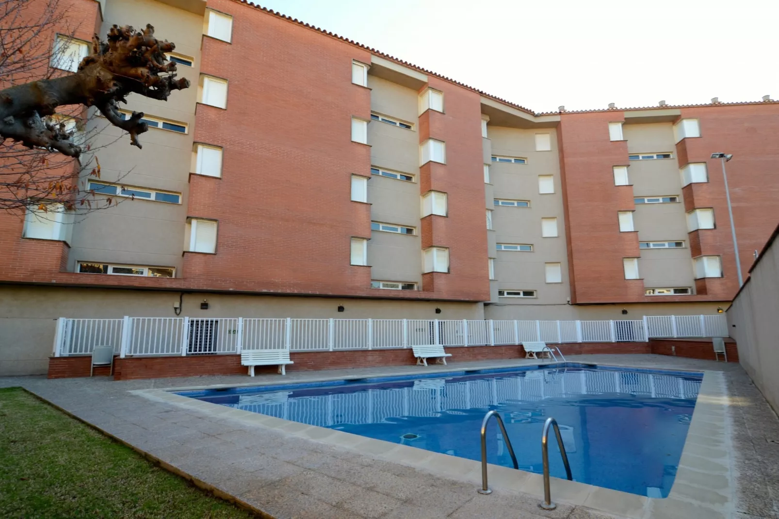 TERRASSA DEL MAR 6-1-B-Buitenkant zomer