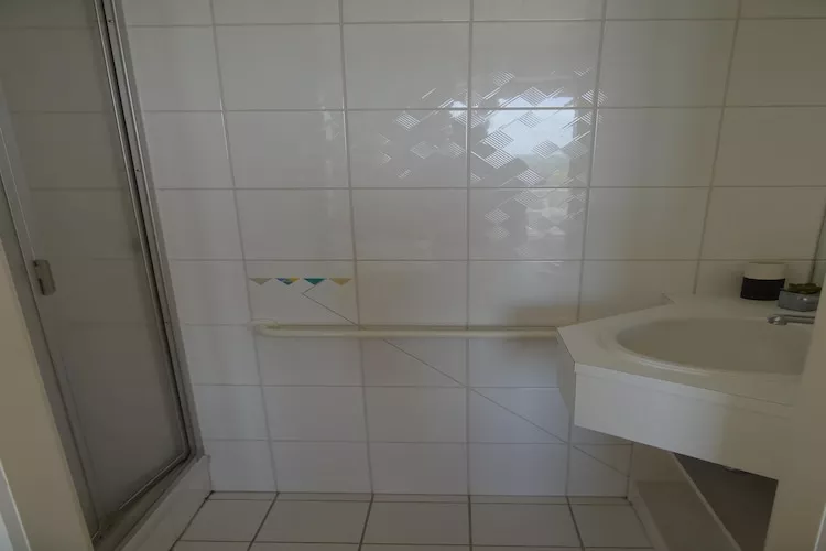 SCORPIO BI-Badkamer