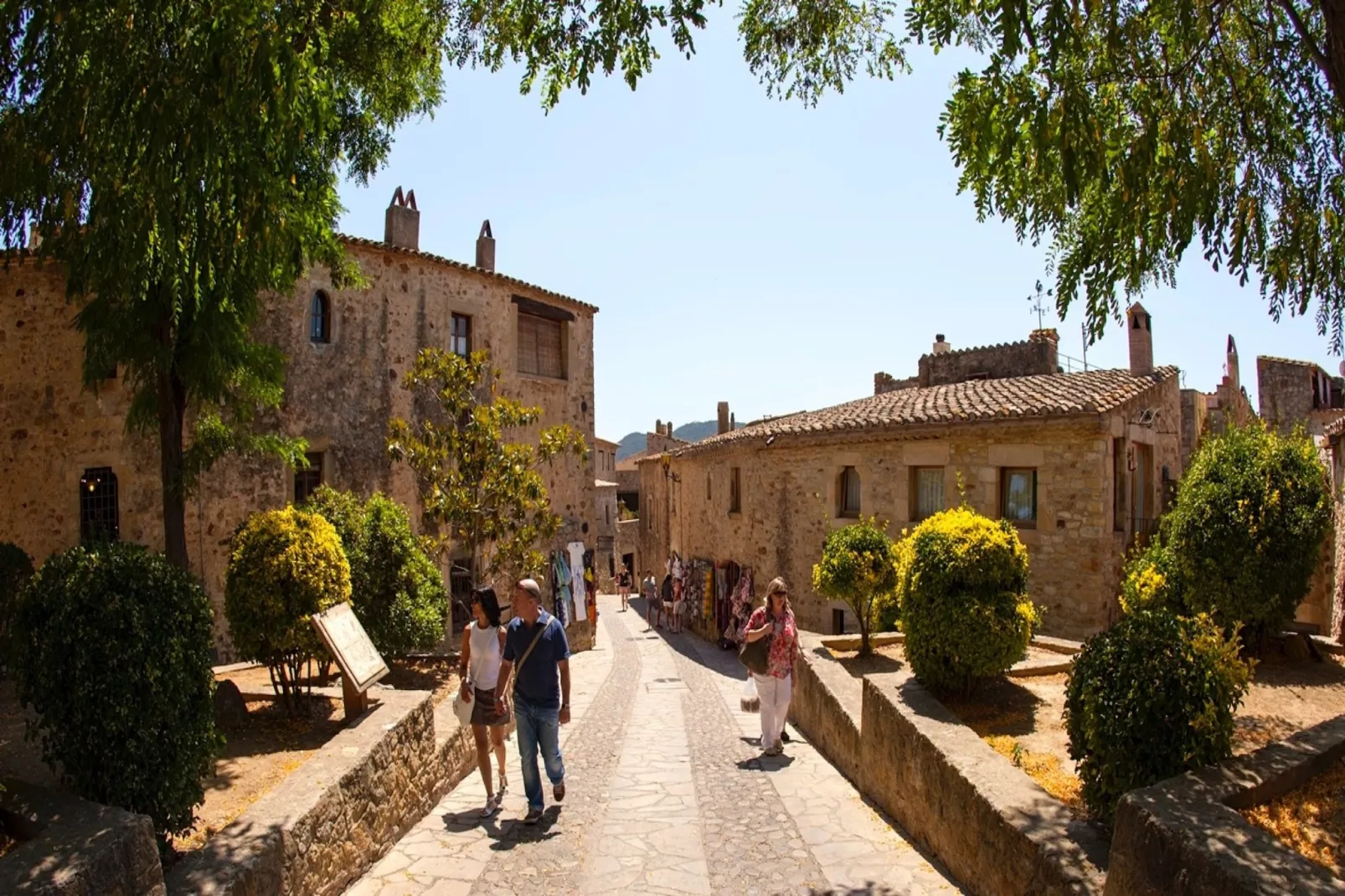 PETIT PALS 202 - CADAQUES-Buitenkant zomer