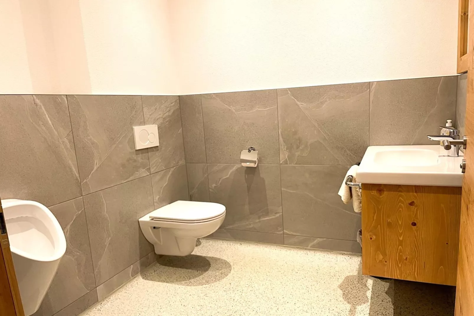 Gruppenhaus zur schönsten Aussicht-Badkamer