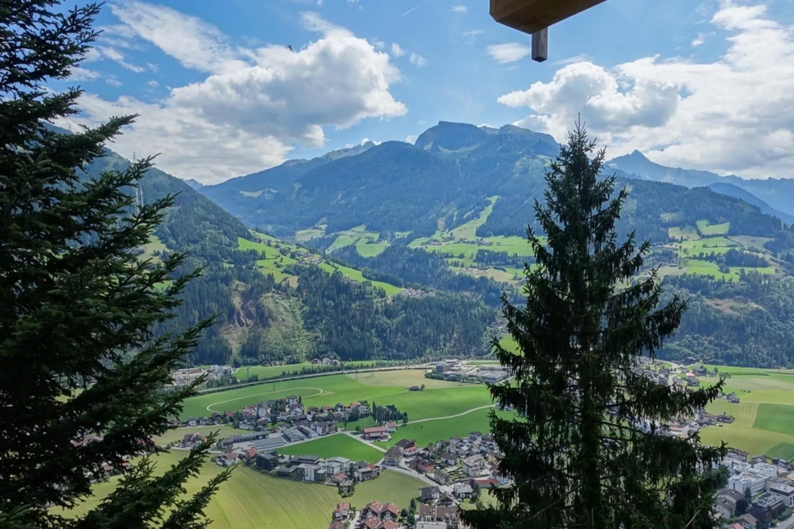Gruppenhaus zur schönsten Aussicht-Gebieden zomer 1km