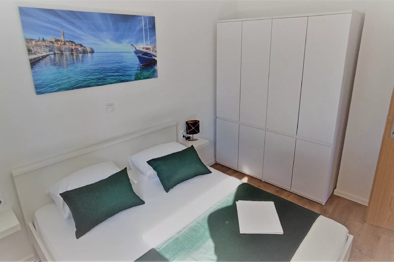 Apartments Baldo - One Bedroom Apartment with Terrace and Sea View-Slaapkamer