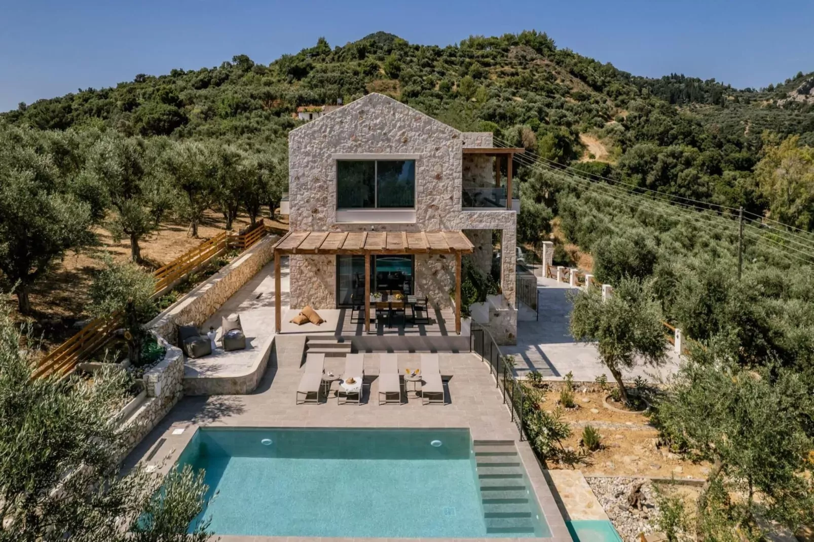 Villa Cossoro Ena in Zakynthos-Buitenkant zomer