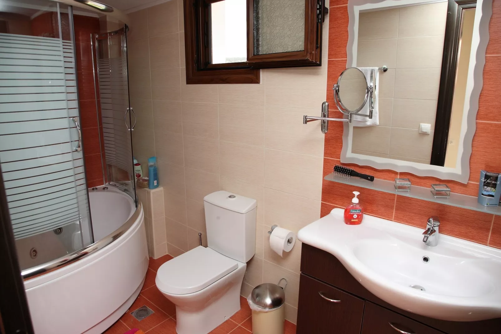 Agnanti Marina villa with private pool-Badkamer