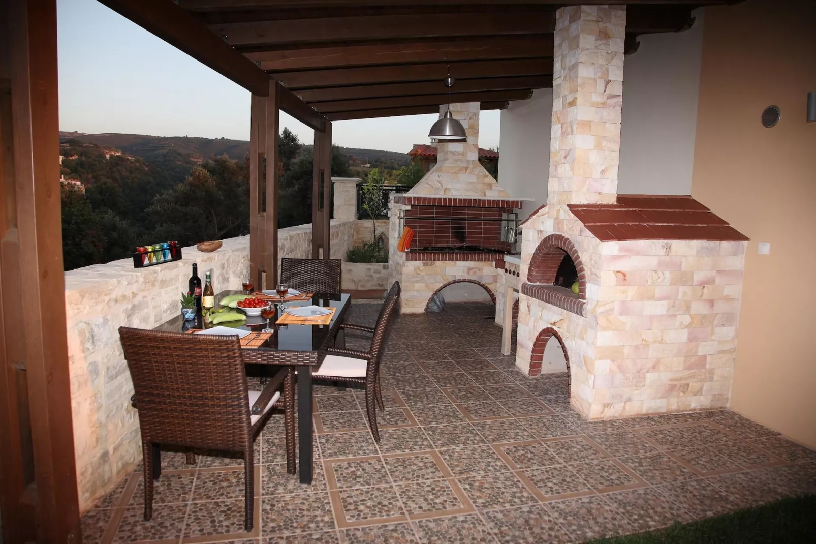 Agnanti Marina villa with private pool-Terrasbalkon