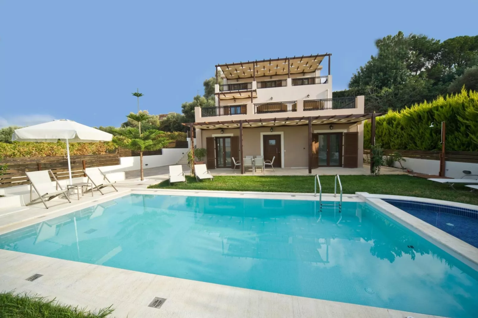 poolofhouse