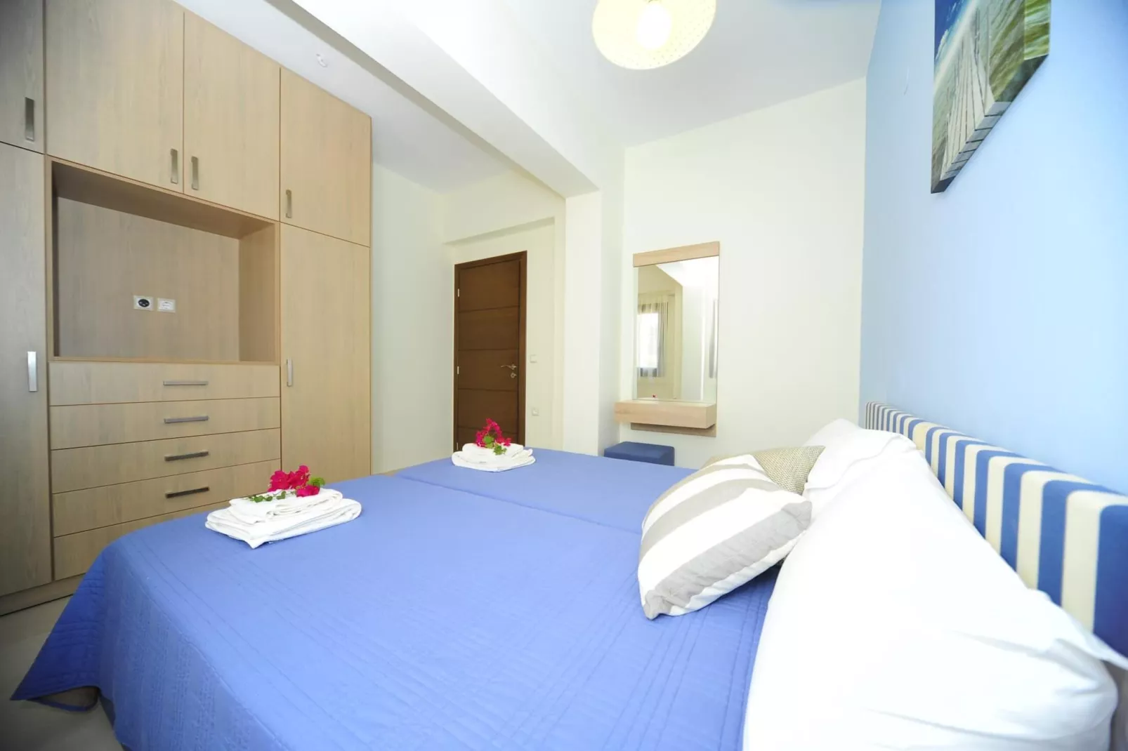 Villa Orsalia with private pool-Slaapkamer