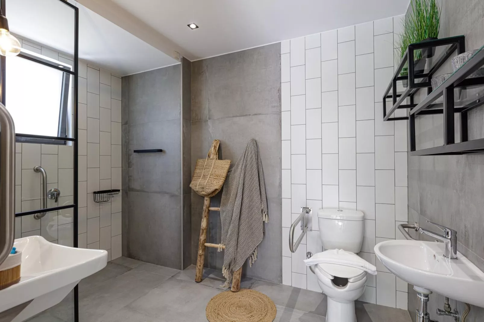Luxury Villa Verde-Badkamer