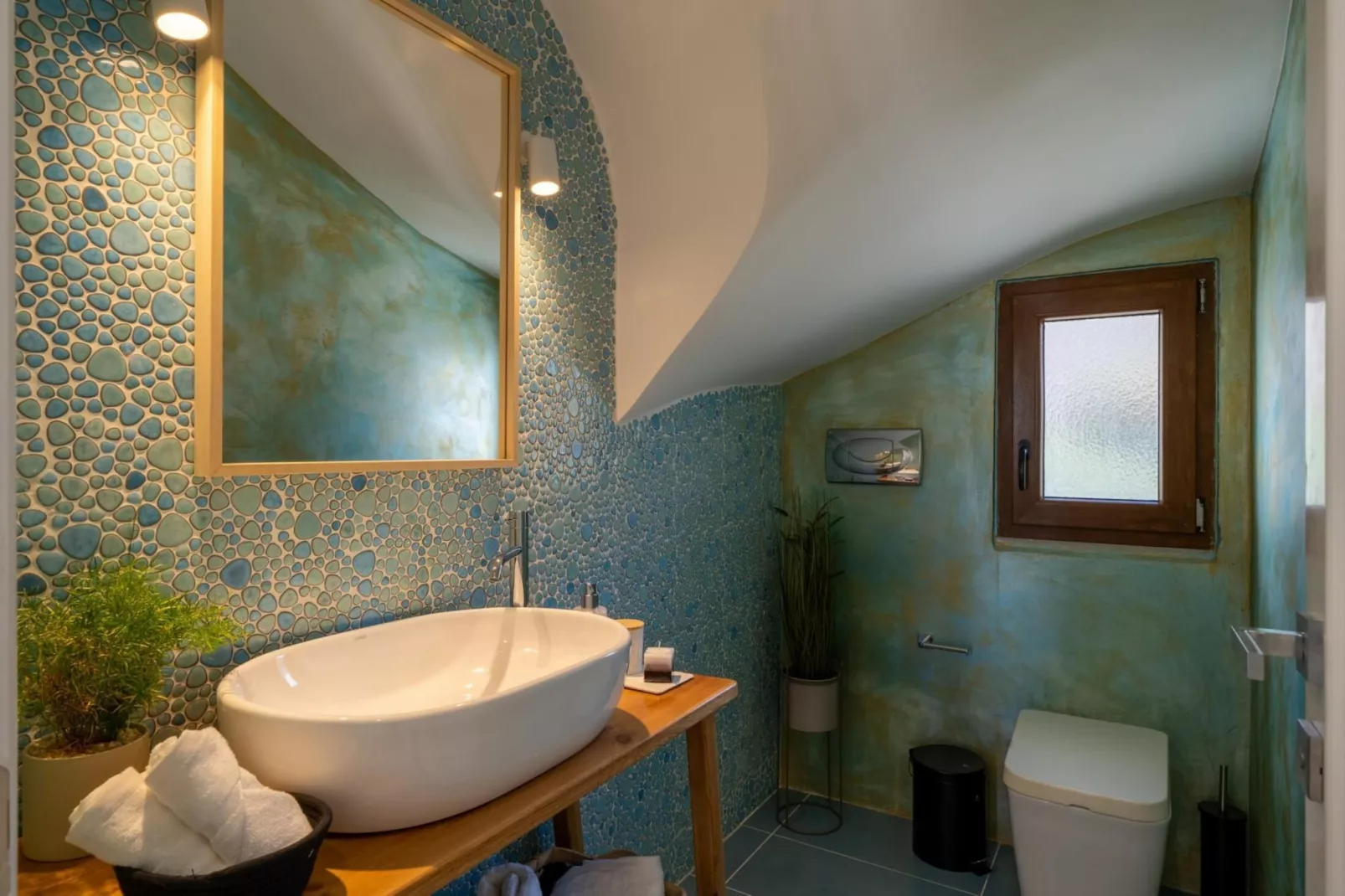 Villa Dimitra with swimming pool-Badkamer