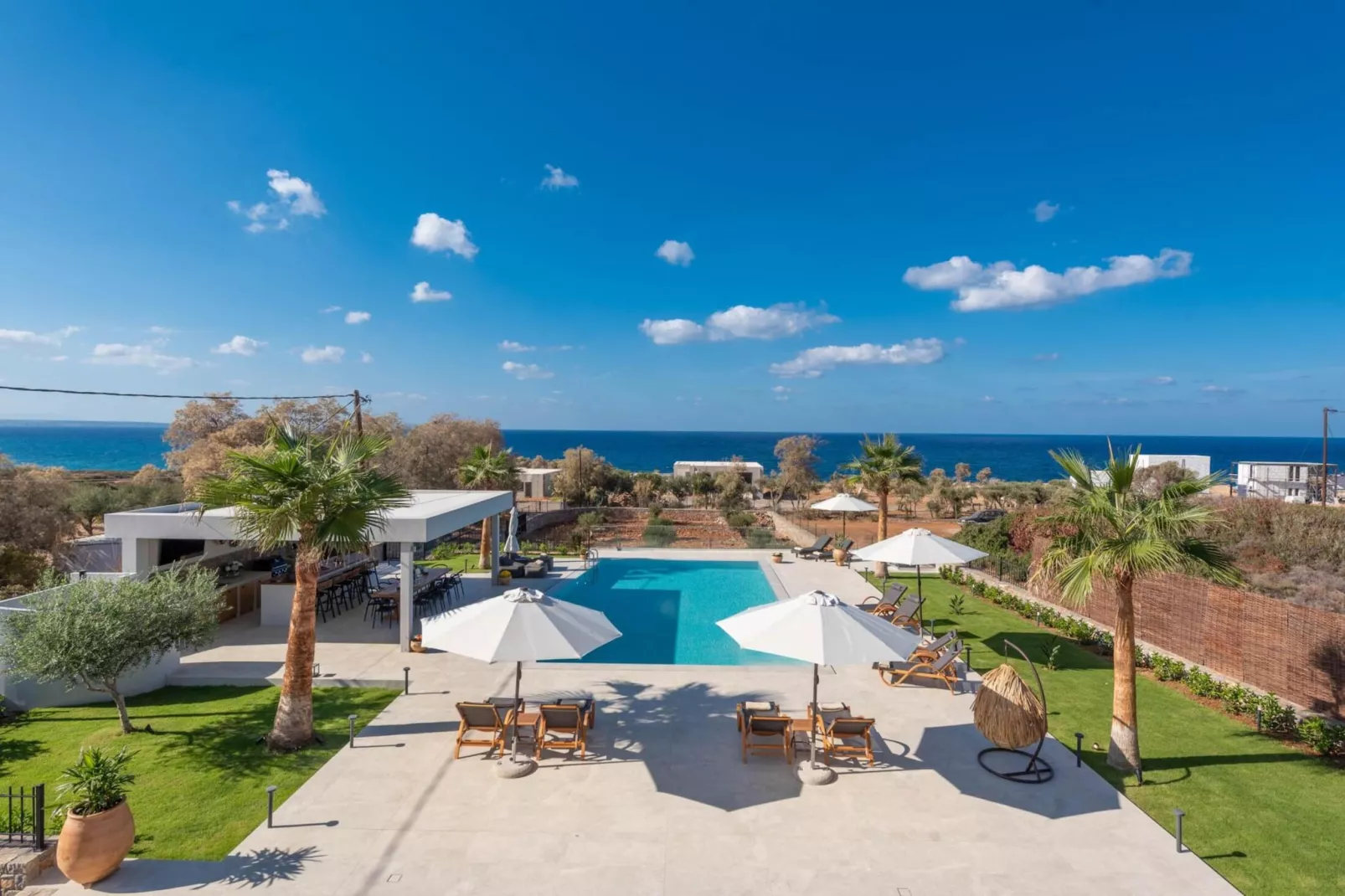 Villa Dimitra with swimming pool-Uitzicht zomer