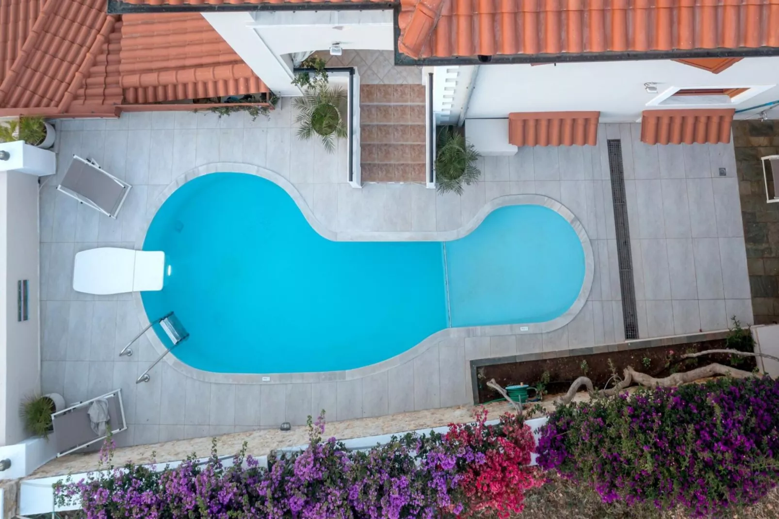 Villa Araucaria private pool Jacuzzi Seaview-Zwembad