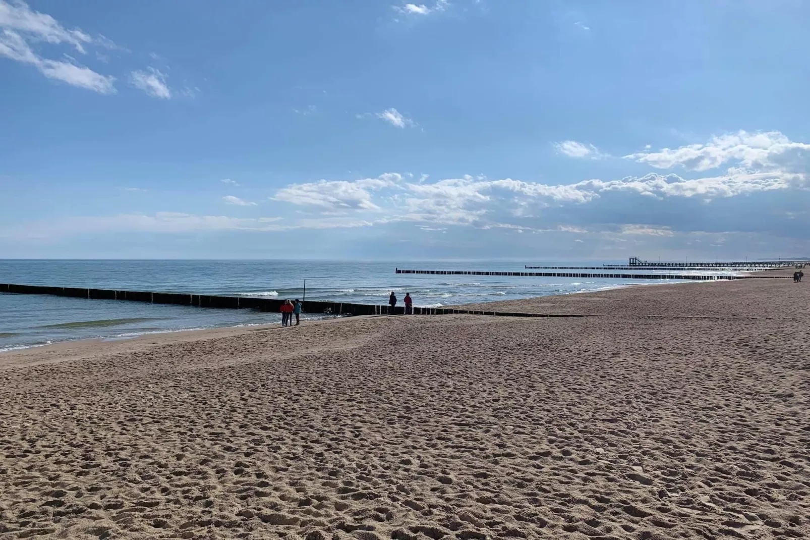 Domek piętrowy TYP C Ustronie Morskie-Gebieden zomer 1km