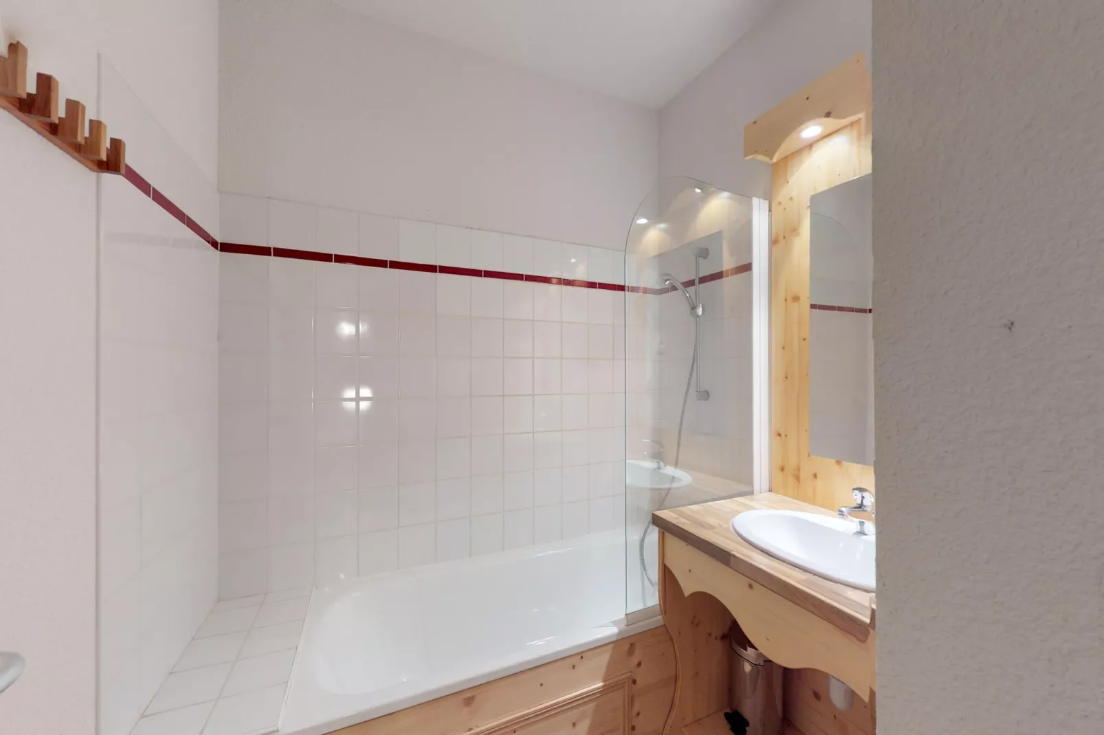 Vercors 2 052-FAMILLE & MONTAGNE studio 4 pers-Badkamer