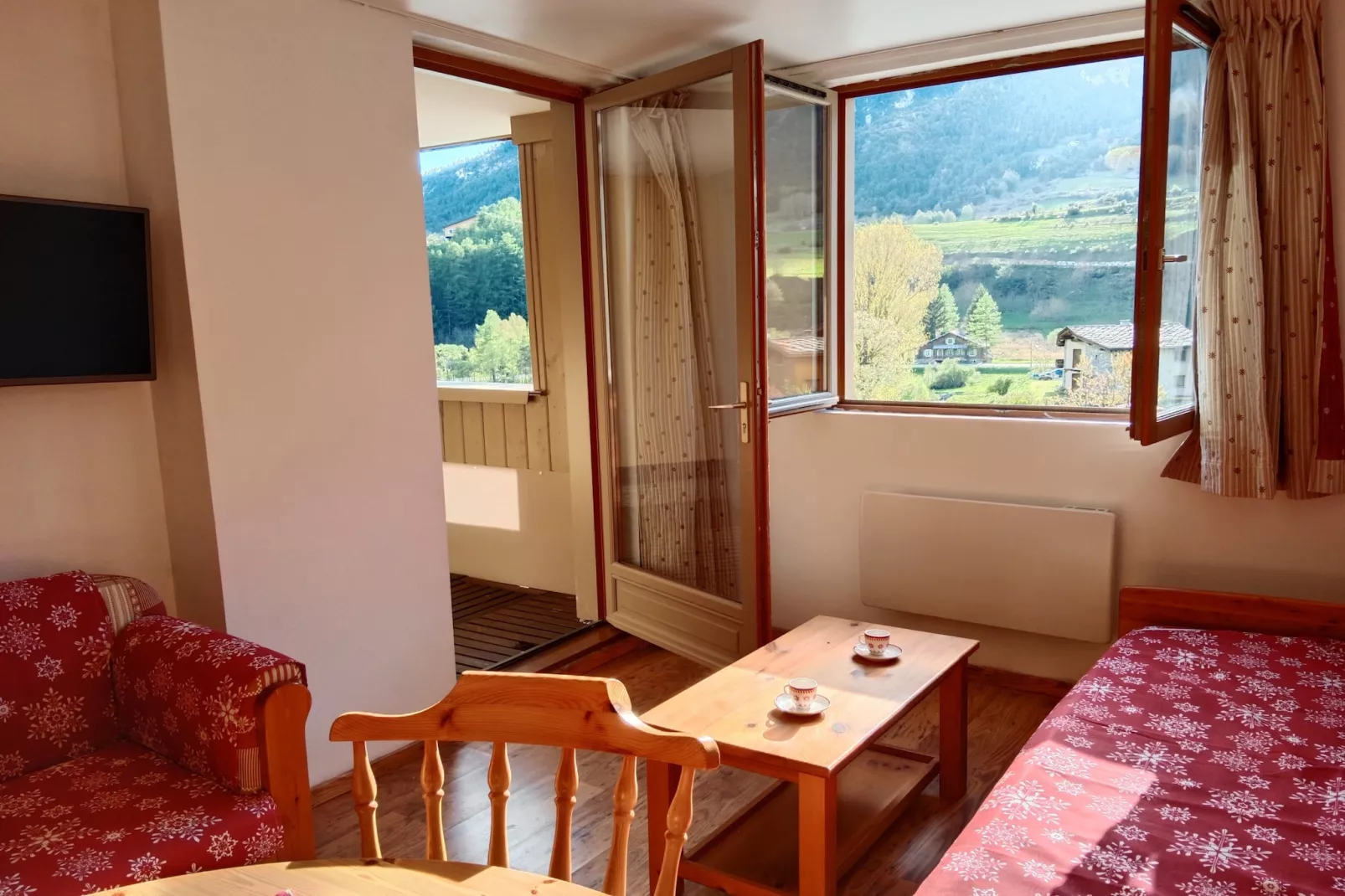 Terrasses F 104 - PARC NAT. VANOISE appart. 6 pers-Woonkamer