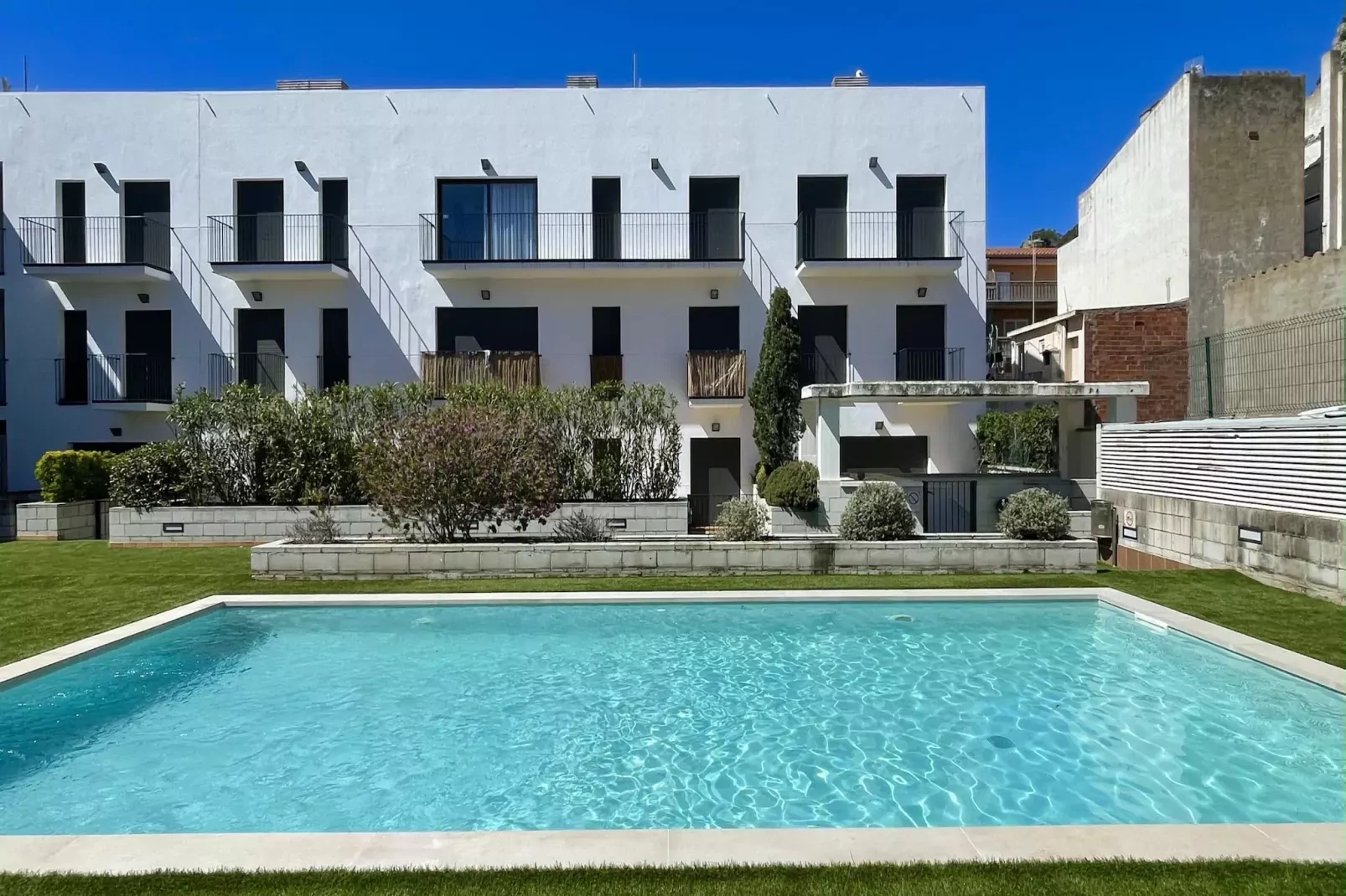 poolofhouse