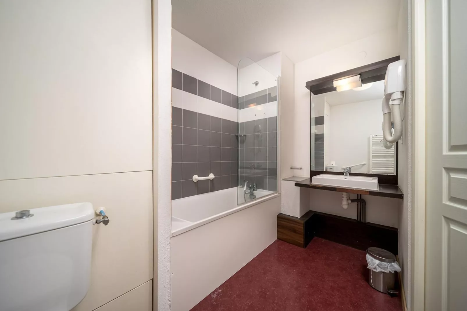 C. du Verdon N°2104 - 2P6-Badkamer